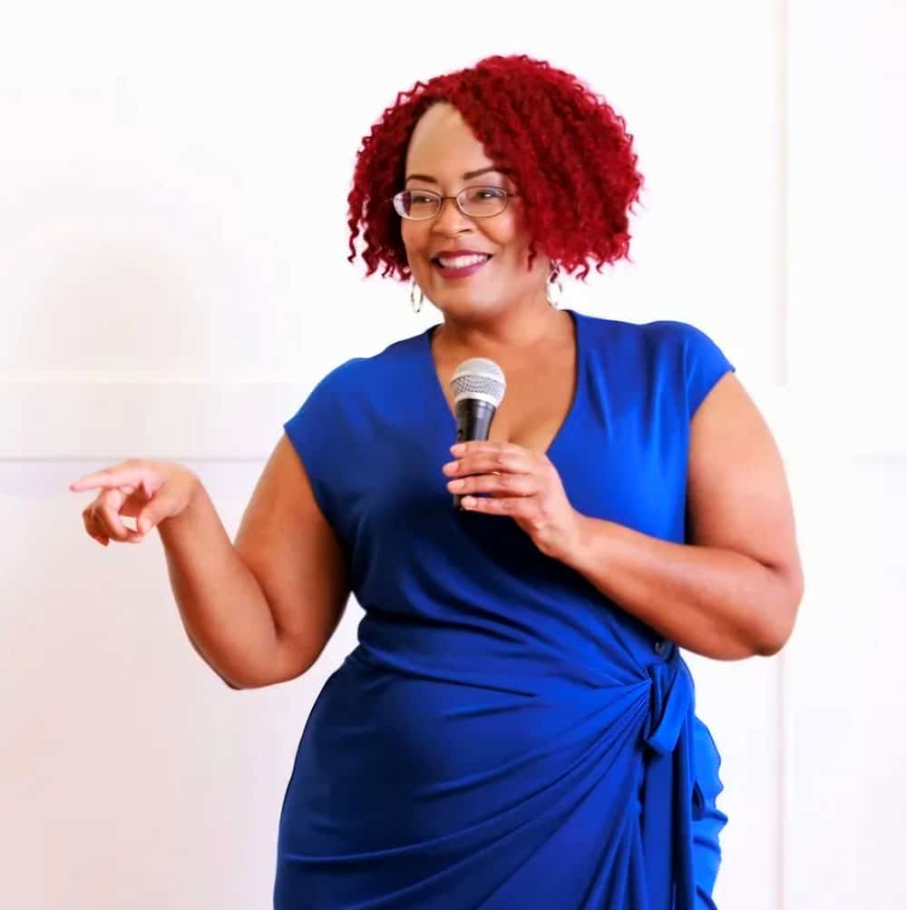 Dr.-DeShawn-Taylor-blue-dress_mic-up